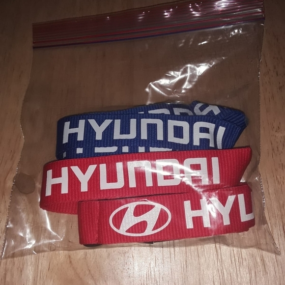 2 Clothing Car Key Holder Hyundai Combo B One Size logo Lanyards with Metal Clip - Picture 11 of 11